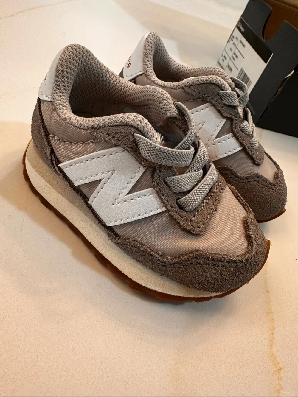 New Balance 237 Bungee Infants Size 3 Gray Beige Slip On Sneakers Shoe With Box